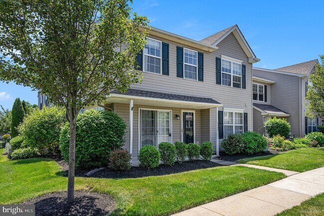 Photo - 5905 Drawbridge Ct
