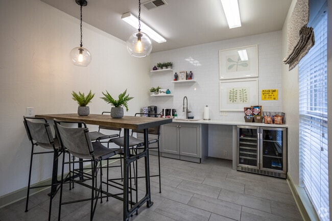 Clubhouse - Evergreen at the Bluffs