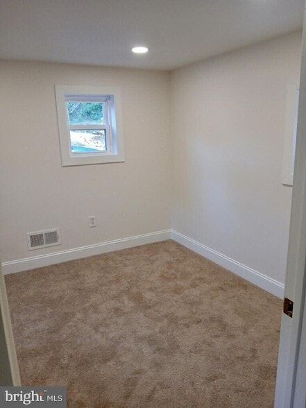 Photo - 2067 Foulk Rd