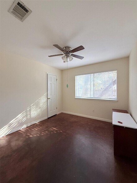 Photo - 8621 Talyne Chaise Cir Unit B