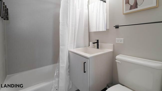 Photo - 1922 W Ogden Ave Unit 1114