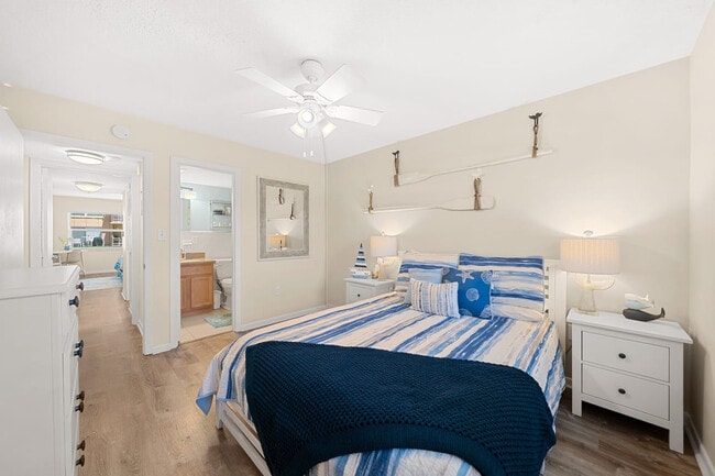 Photo - 10 Sunflower St Unit ID1346827P