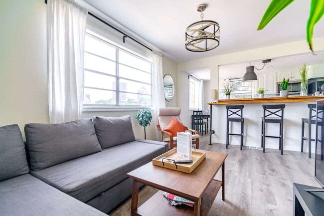 Photo - 605 Dennison Ave Unit ID1265611P