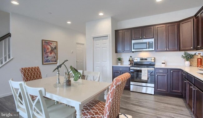 Photo - 1706 Shady Ln