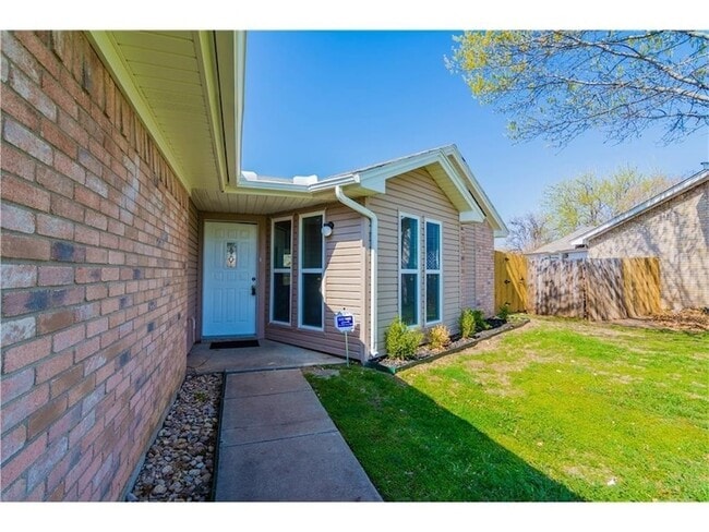 Photo - 1080 W Hills Terrace