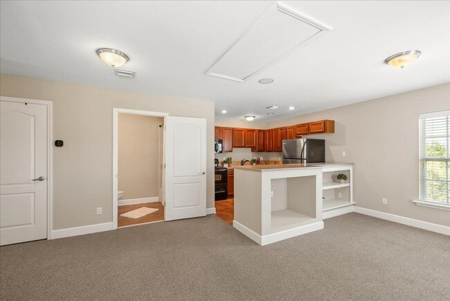 Photo - 2458 Goldenrod Wy