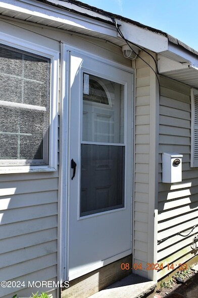 Photo - 605 Central Ave