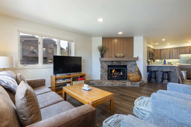 Photo - 290 Broken Lance Dr Unit SI FL2-ID1519892P