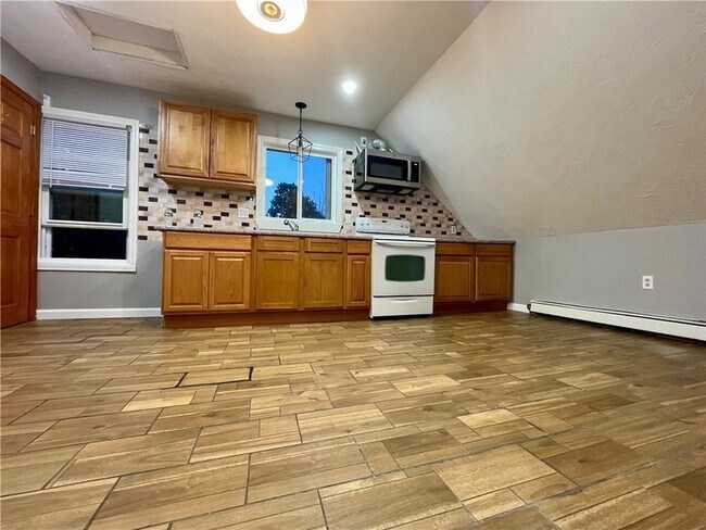 Photo - 36 Highland St