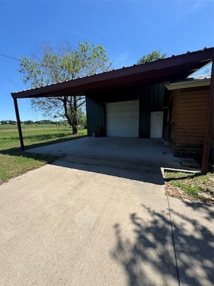 Photo - 75 Scott Rd