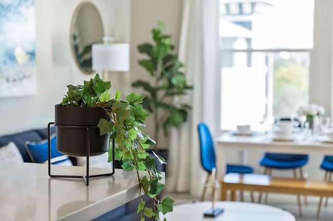 Photo - 375 Harbour Cove Dr Unit SI FL4-ID1228249P