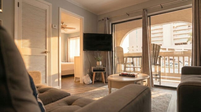 Photo - 924 W Beach Blvd Unit SI FL1-ID1364784P