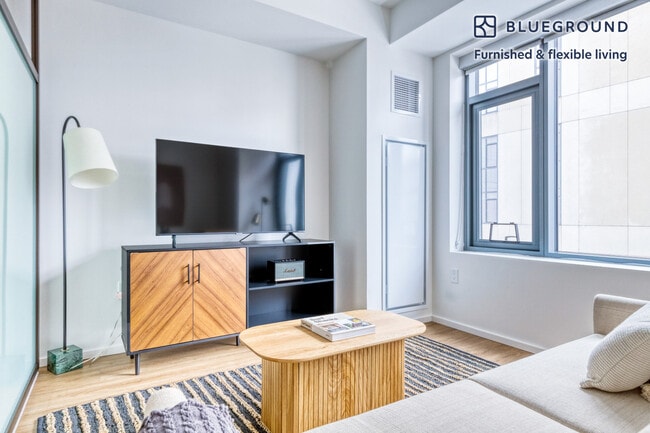 Photo - 345 Harrison Ave Unit FL11-ID542