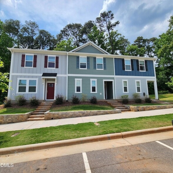 Building Photo - 3002 Spline Cir