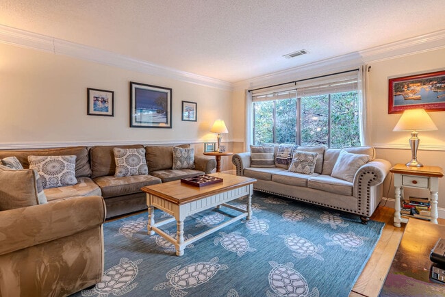 Building Photo - 36 Deallyon Ave Unit SI ID1498585P