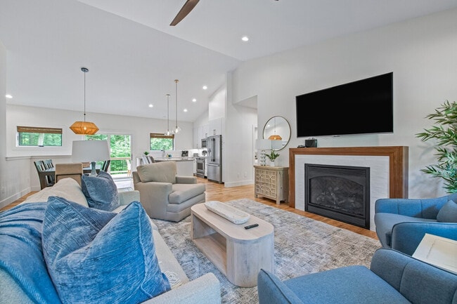 Photo - 12 Nanas Branch Dr Unit SI ID1590583P