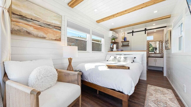 Building Photo - 316 Bream Ave Unit SI ID1502050P