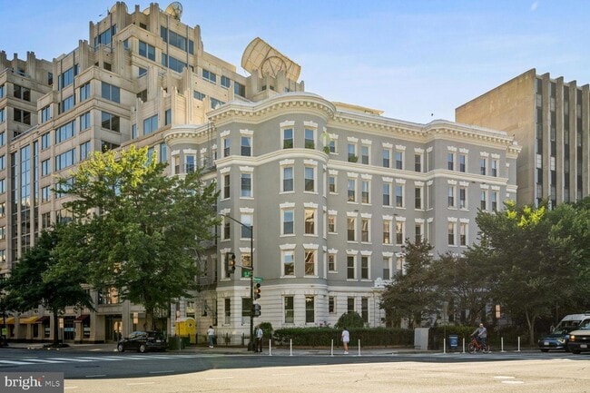 Building Photo - 1300 Massachusetts Ave NW Unit 503