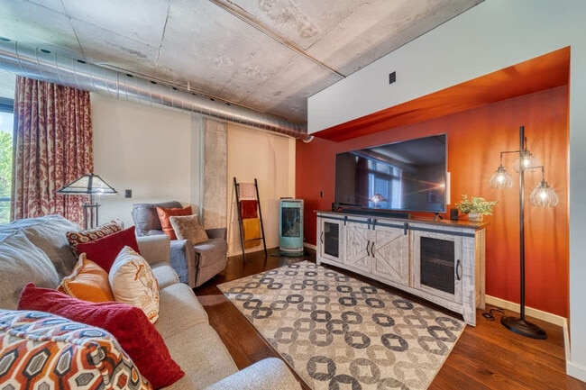 Building Photo - 1950 Bellerive Ln Unit SI FL2-ID1542957P