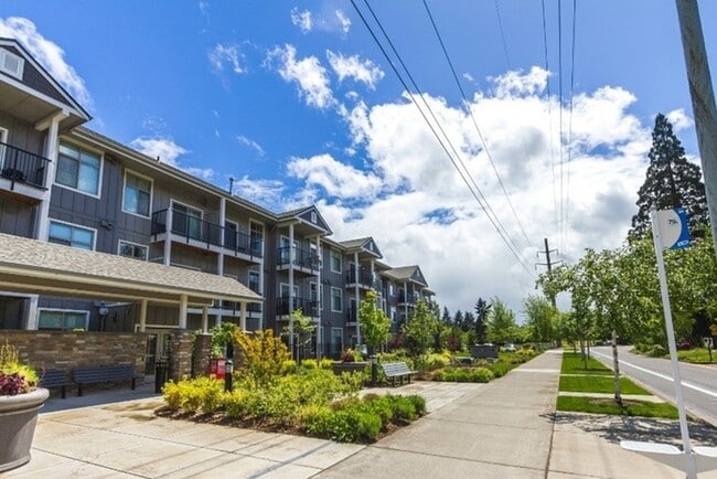 Convenient Location on 79x Bus Route - Chase Courtyard