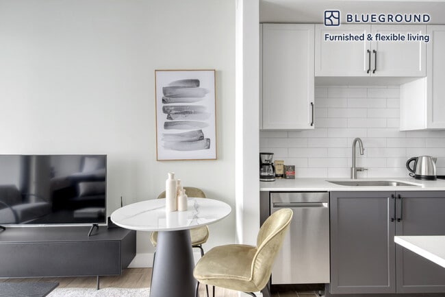 Photo - 419 SE 2nd St Unit FL4-ID10