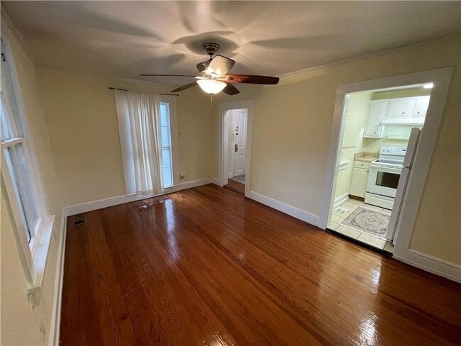 Photo - 1462 State St