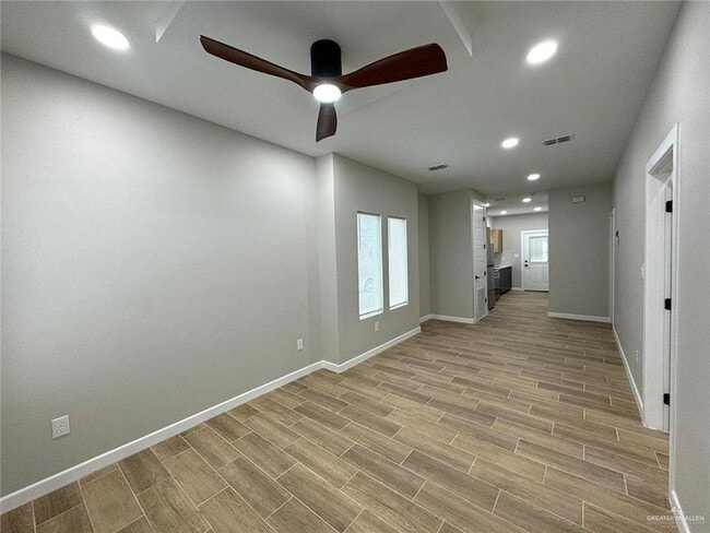 Photo - 103 N San Jose Dr Unit 3