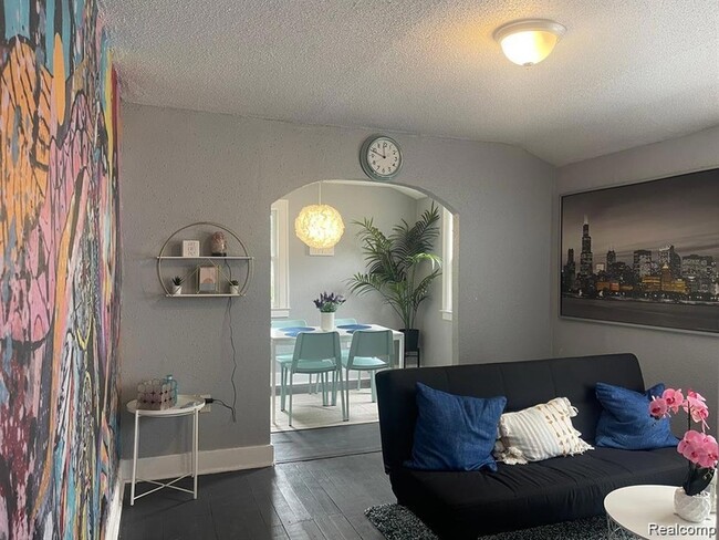 Photo - 15608 Wabash St