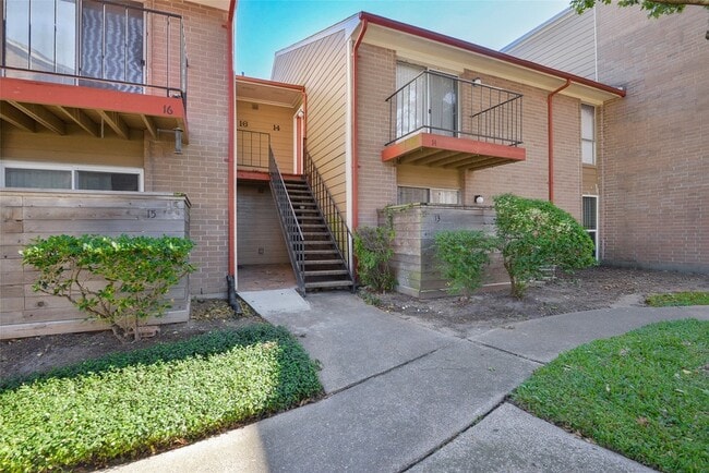 Photo - 12955 Woodforest Blvd Unit 14