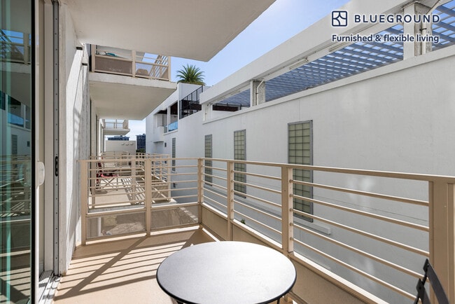 Photo - 110 SW 12th St Unit FL7-ID85