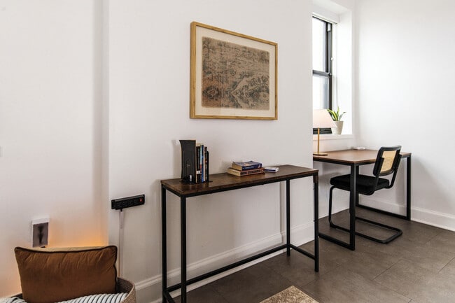 Photo - 758 N Broadway Unit SI ID1379069P