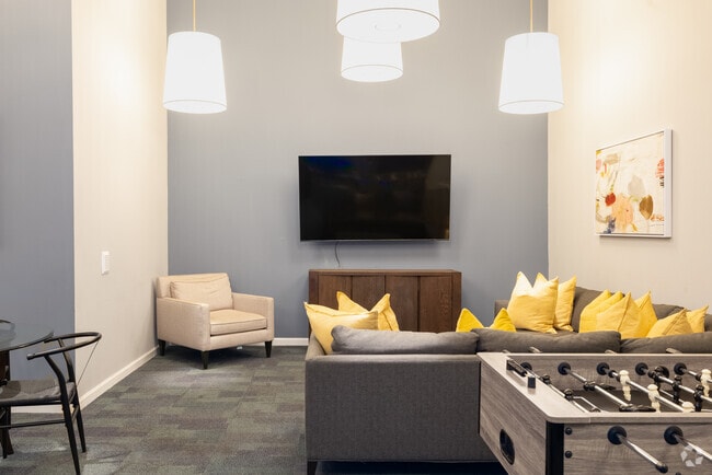 Clubhouse - Metro On Granby Apartments