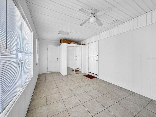 Photo - 1003 County Rd 17A W