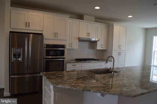 Photo - 19972 Abram Ter