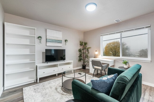 Building Photo - 1818 Court F Unit ID1045871P