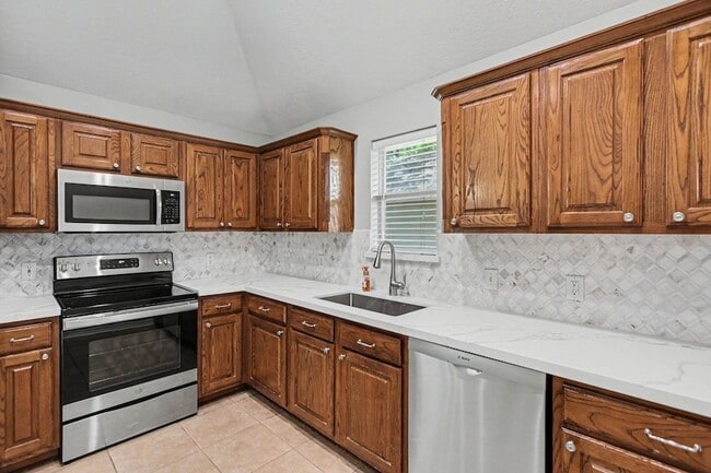 Photo - 10718 Fairview Dr