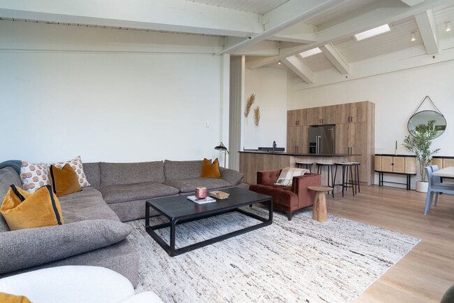 Photo - 360 Wood Rd Unit ID1339914P