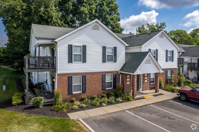 Building Photo - Water's Edge