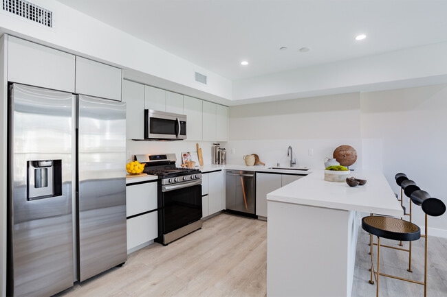 Photo - 1846 N. Cherokee Avenue (Hollywood Manor)