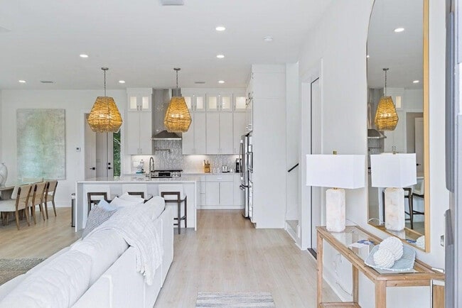 Photo - 68 Sarah St Unit SI ID1447174P