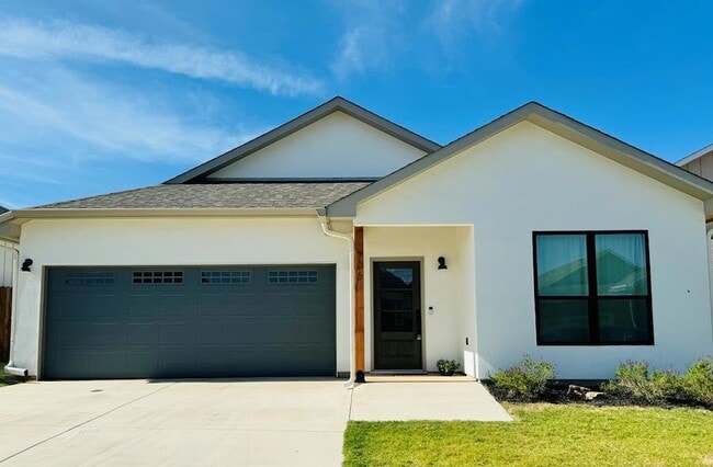 Building Photo - 706 Cirrus Ln