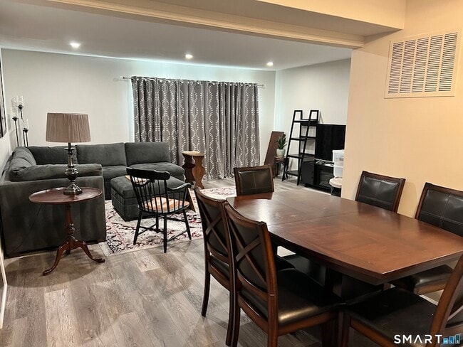 Photo - 47 Olcott Way