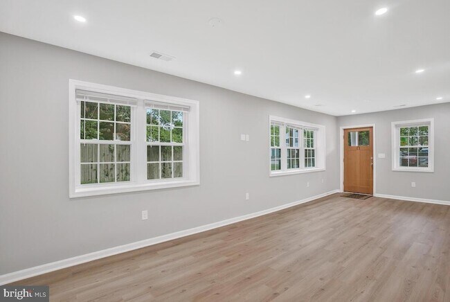 Photo - 7912 Bellefonte Ln