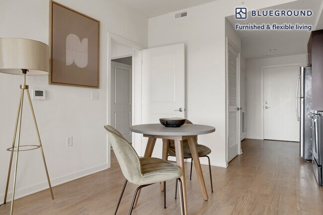 Photo - 1128 N Irving St Unit FL4-ID434