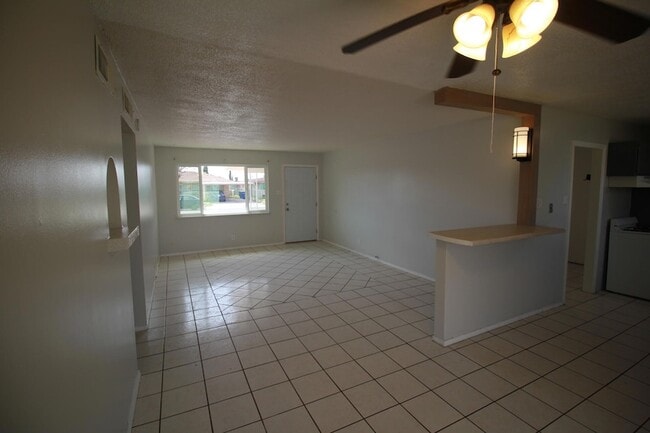Photo - 5725 Waycross Ave
