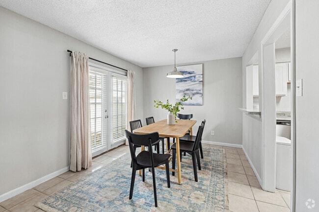 2BR, 1.5BA - 1,200SF - Dining Room - Sandpiper