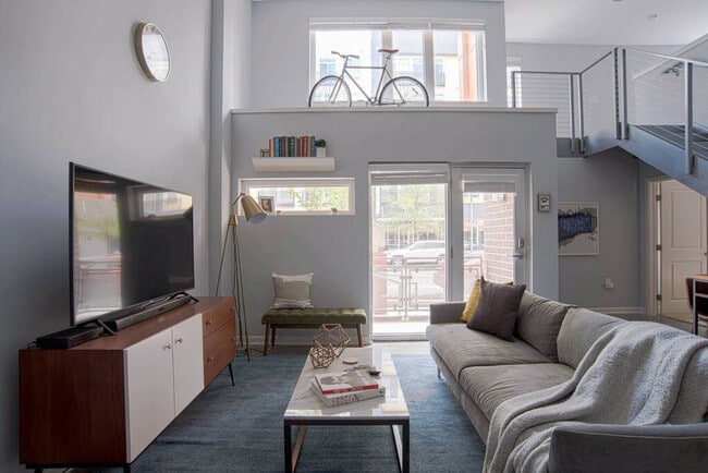 Photo - 450 E Market St Unit ID1014486P