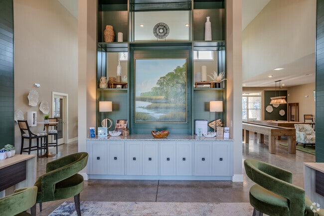 Photo - Comet Scotts Hill