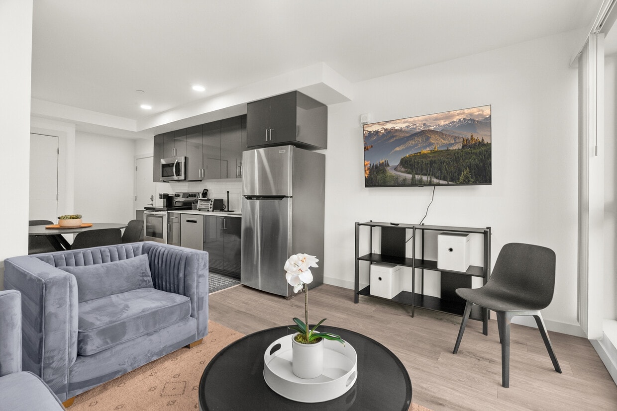 2 Bedroom Furnished - Two Bedroom Two Bath Standard - Furnished