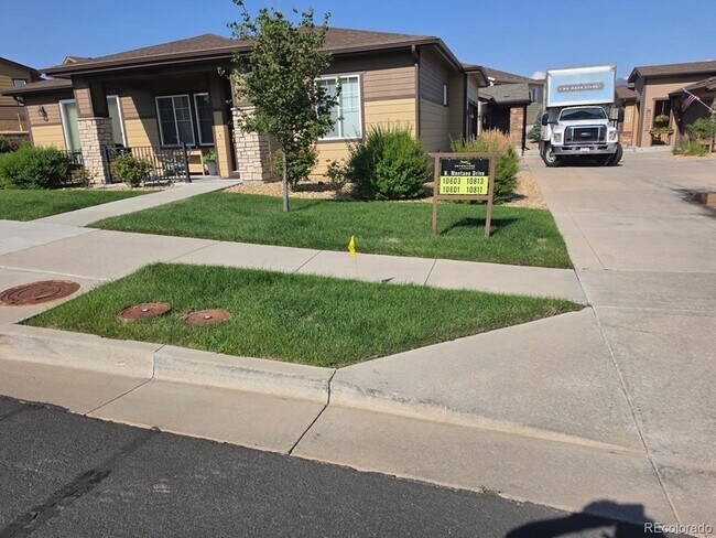 Building Photo - 10803 N Montane Dr